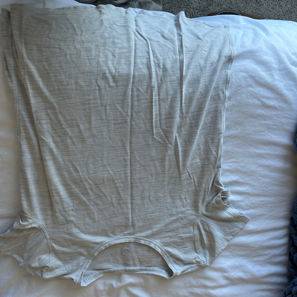 Lululemon Tee
